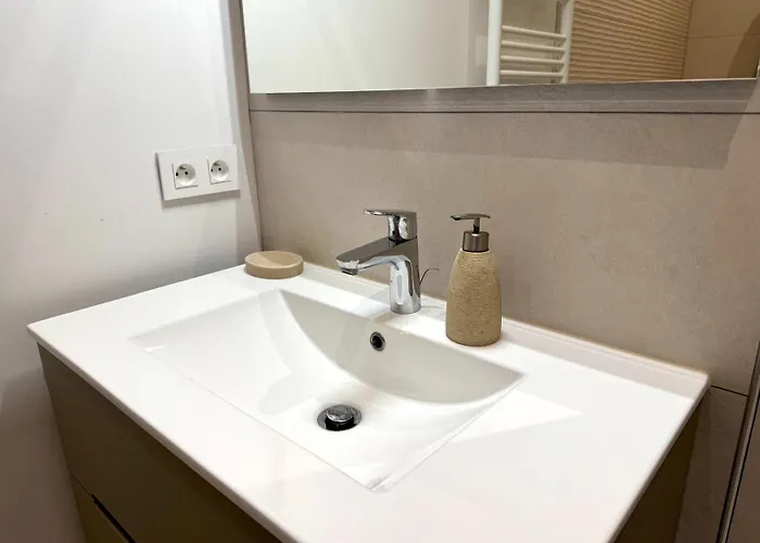 L'olivette,garage, Jardin, Proche Centre-ville *