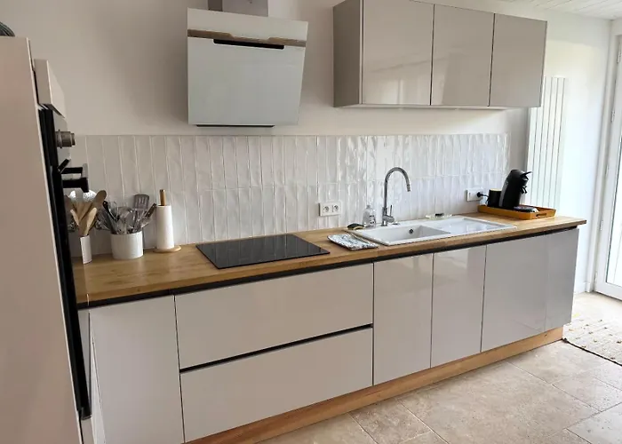 Hébergement de vacances L'olivette,garage, Jardin, Proche Centre-ville La Couarde-sur-Mer