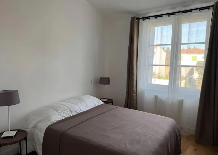 Hébergement de vacances L'olivette,garage, Jardin, Proche Centre-ville La Couarde-sur-Mer